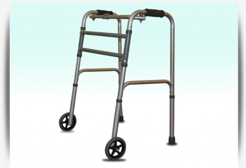 Andador de Aluminio con Ruedas